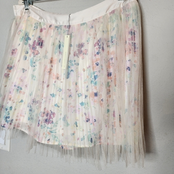 NWT LC Lauren Conrad Floral Pleated Mesh Skirt Stretch Waist Size XL Fairycore - Picture 14 of 15